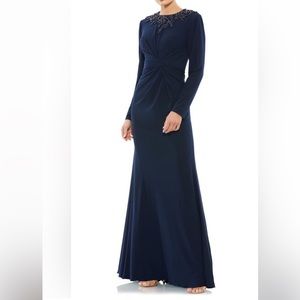 Mac Duggal beaded embroidered neck, crepe gown,sz 18, new